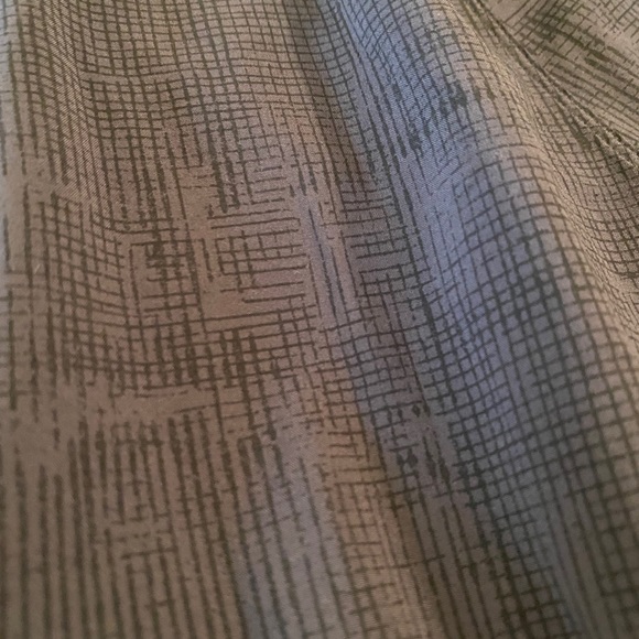 Mens Lululemon Shorts - Picture 4 of 6